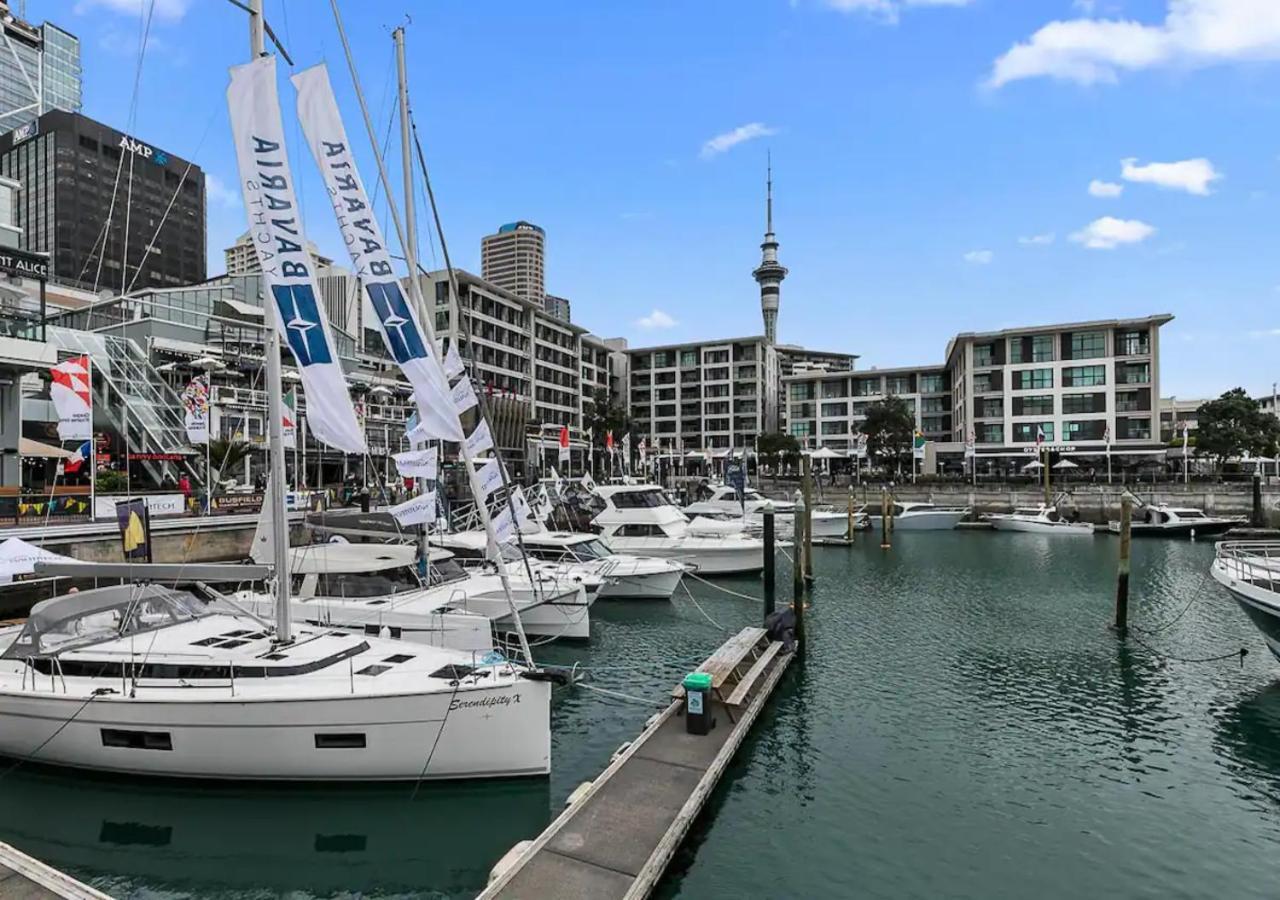 Sophisticated Spacious Apt W Stunning Harbour View Auckland Exterior photo